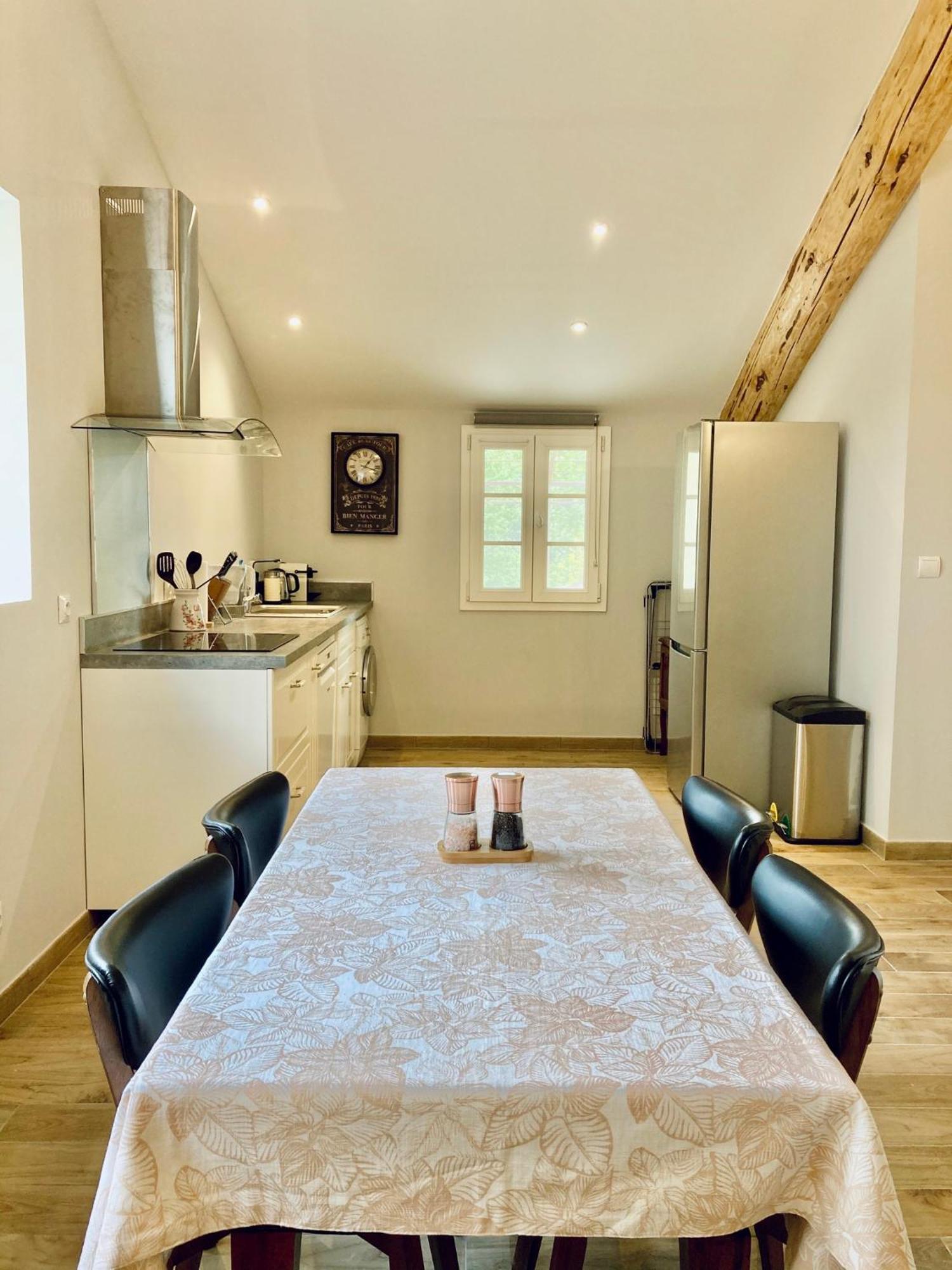 Domaine De La Brave Bed & Breakfast Pernes-les-Fontaines Room photo